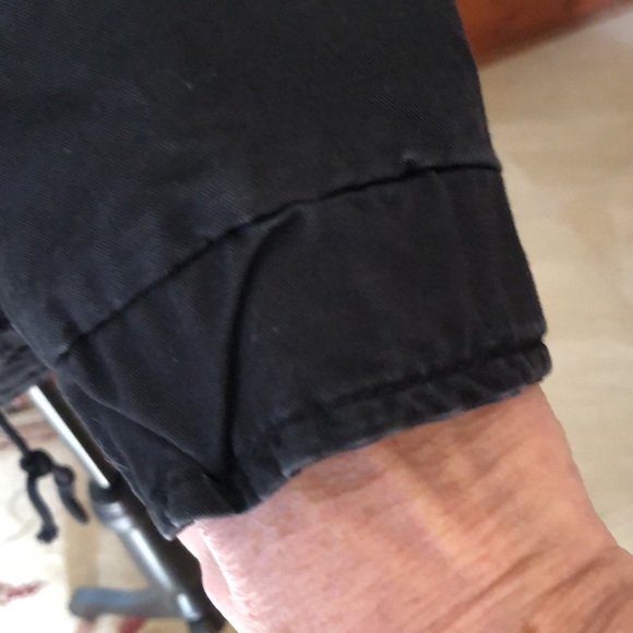 H&M coat size 6 Ptp 22”. Removable fur collar - Picture 4 of 7